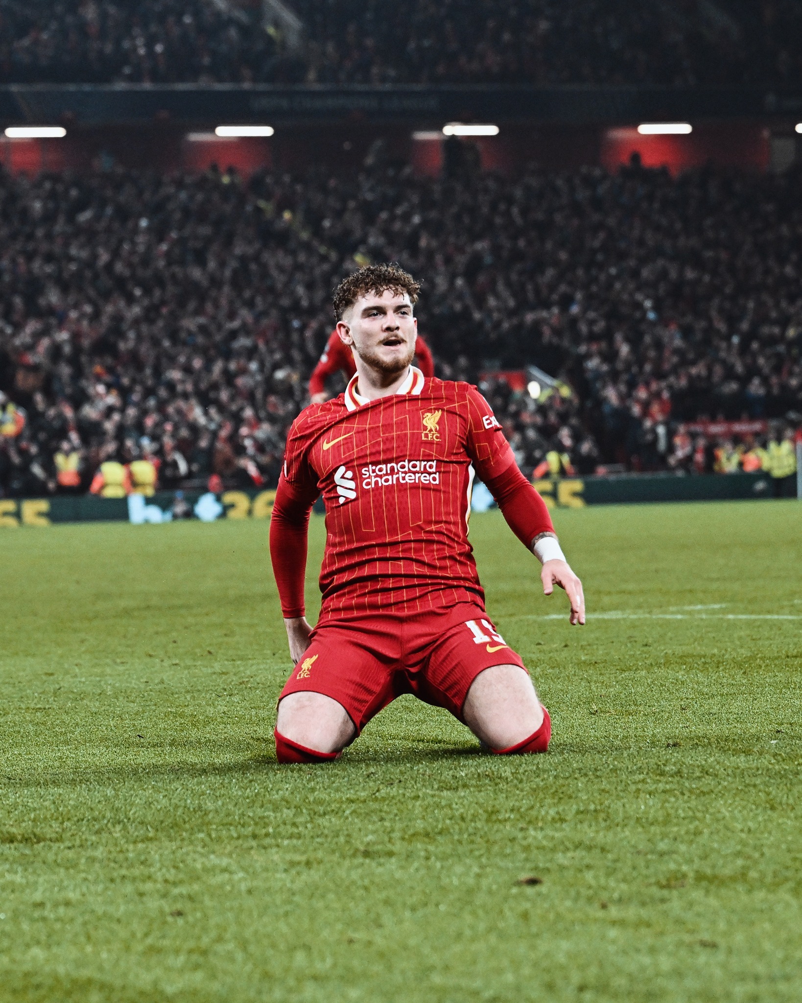 aoa体育娱乐-利物浦大胜波尔图，欧冠八强晋级(利物浦大胜波尔图,欧冠八强晋级了吗)