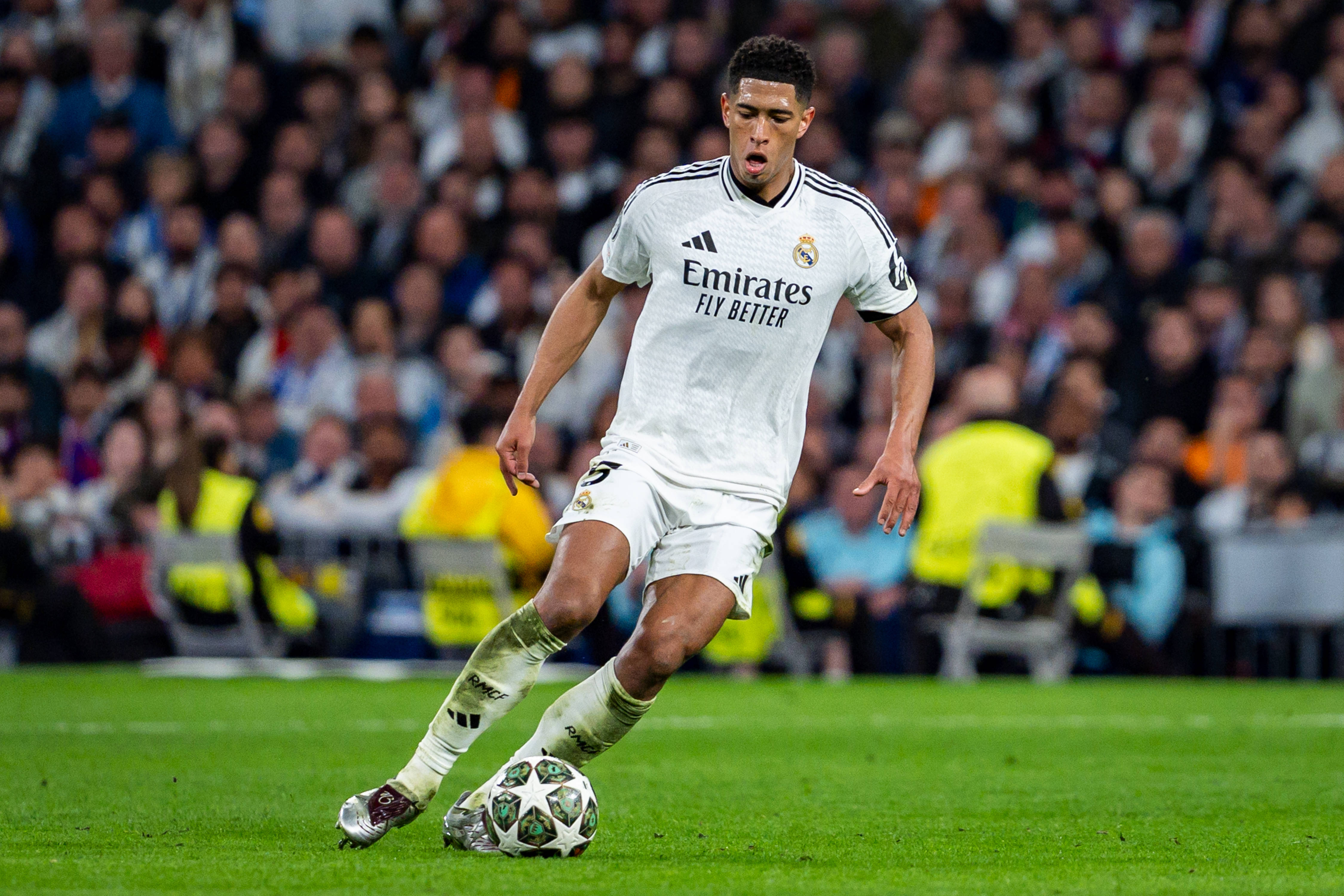 阿贾克斯客场战平皇马,神奇晋级欧冠四强的简单介绍 阿贾克斯客场战平皇马,神奇晋级欧冠四强的简单介绍