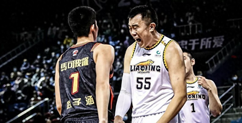 辽宁队在CBA季后赛中打出爆冷,被誉为球迷泪目 辽宁队在CBA季后赛中打出爆冷,被誉为球迷泪目