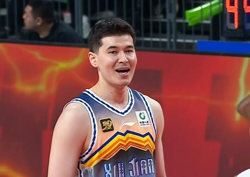 在辽宁队赛场上演CBA季后赛,高光操作,引发观众齐声高喊的简单介绍 在辽宁队赛场上演CBA季后赛,高光操作,引发观众齐声高喊的简单介绍