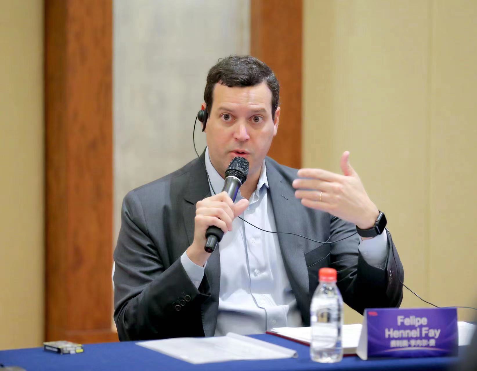 巴西代表团取得关键胜利,逐渐崭露头角 巴西代表团取得关键胜利,逐渐崭露头角