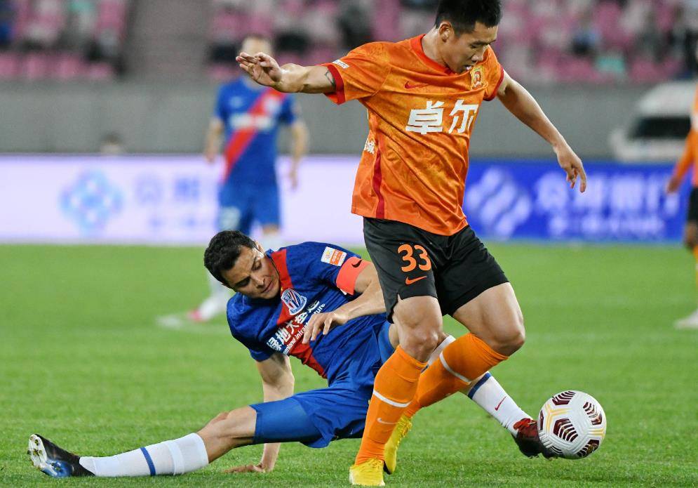aoa体育-申花客场击败天海，取得关键胜利