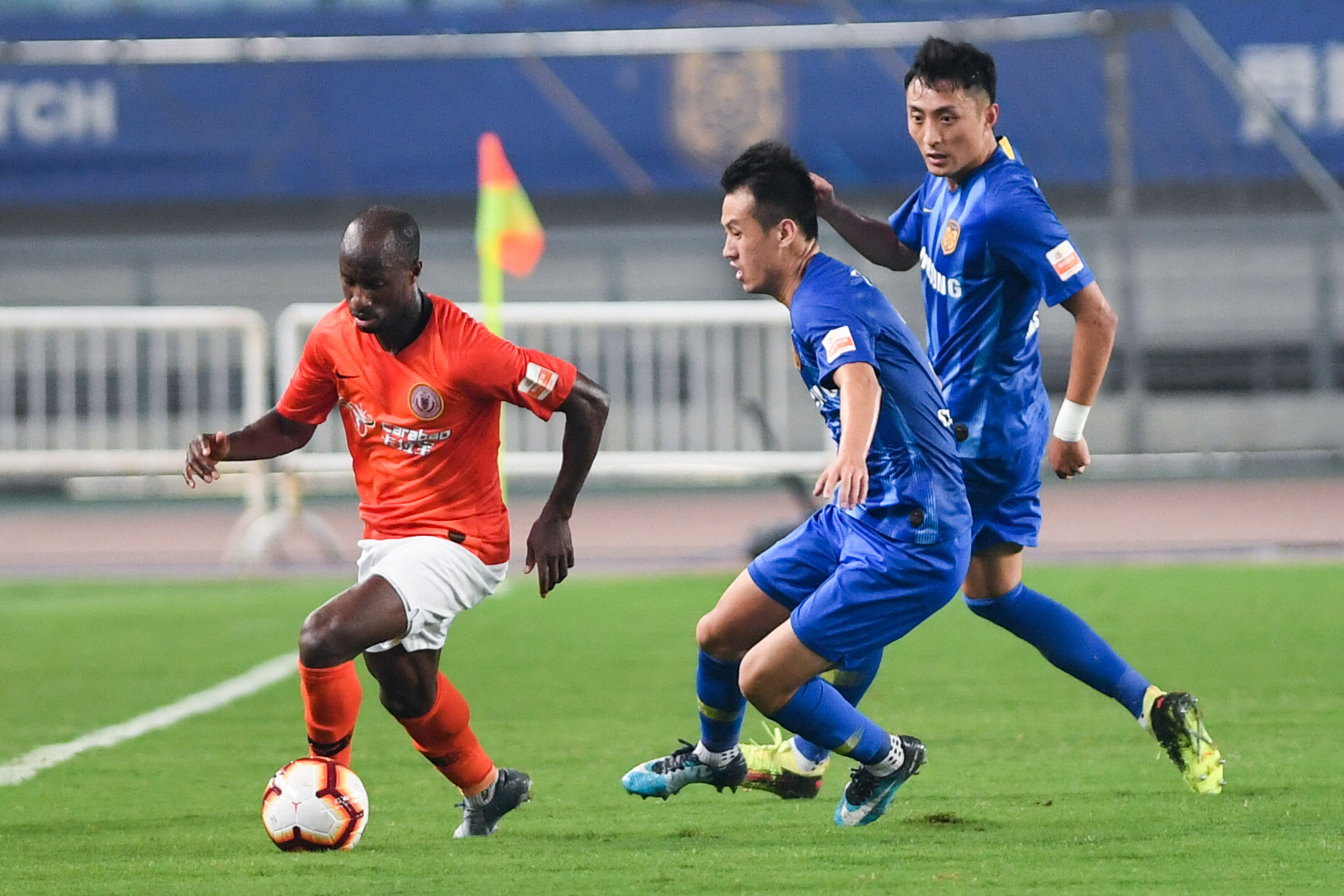 包含江苏队员提振士气,喜迎主场胜利的词条 包含江苏队员提振士气,喜迎主场胜利的词条