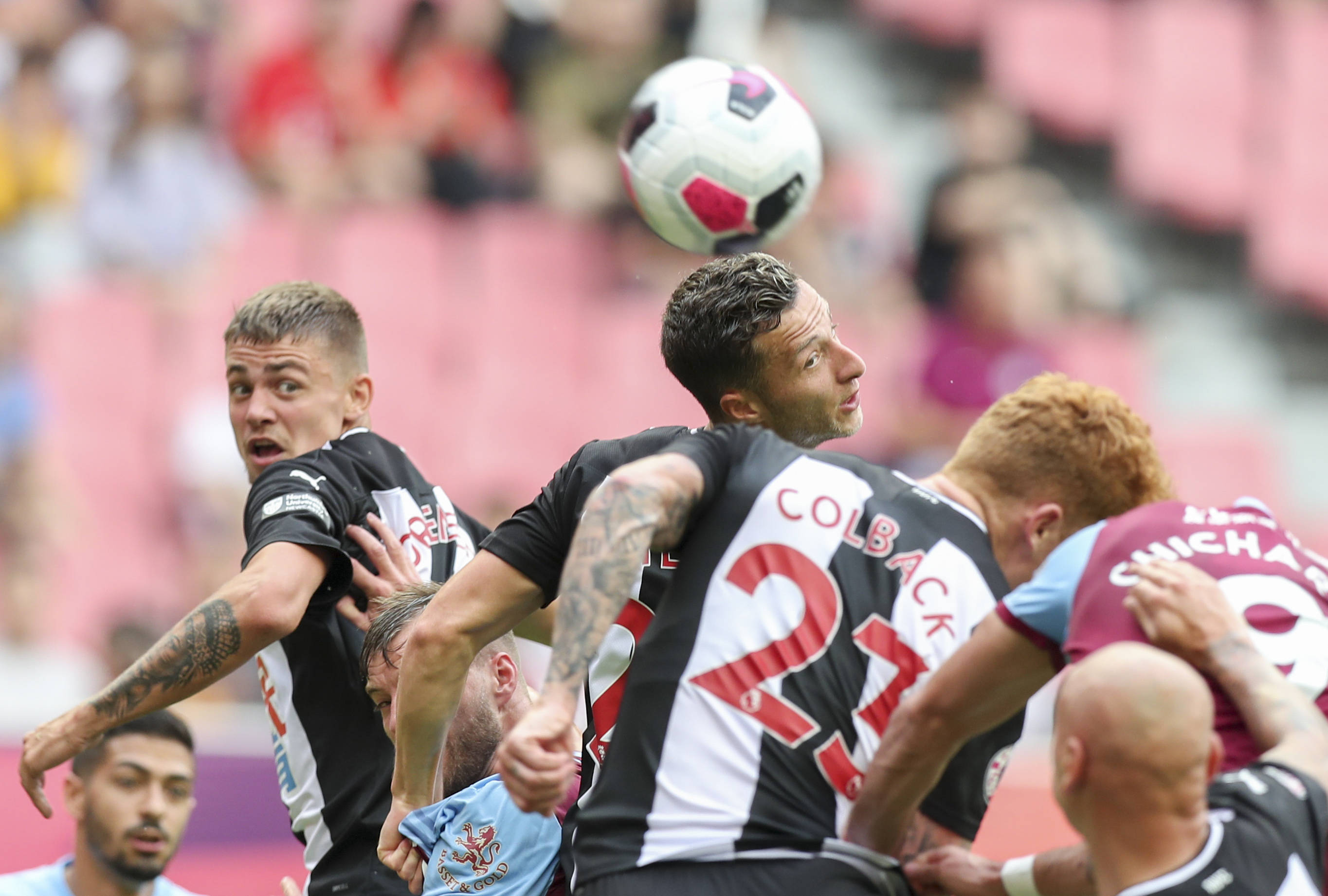 aoa体育教练-纽卡斯尔联队遭受连败困扰，急需调整状态