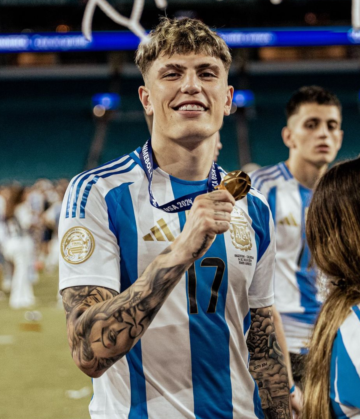 aoa体育新闻-加纳队在国际足球赛事中取得重要胜利