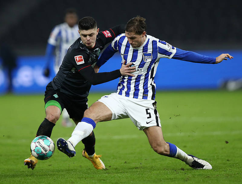 aoa体育官网-柏林赫塔再度受挫，球队陷入低谷的简单介绍