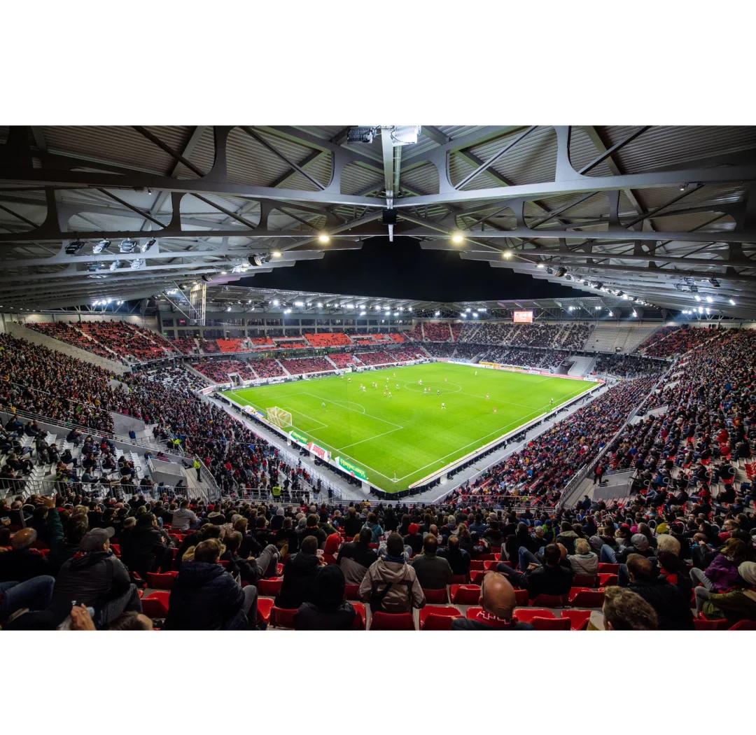 弗来堡主场大胜门兴格拉德巴赫的简单介绍 弗来堡主场大胜门兴格拉德巴赫的简单介绍