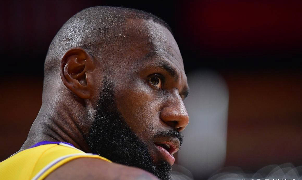 aoa体育新闻-进攻疯狂罩住篮架，百分百准确得分高的简单介绍