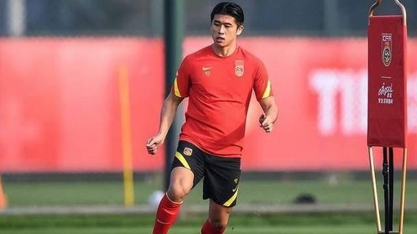 aoa体育课程-关于阵容稳固战术明智，联防联攻取胜在即的信息