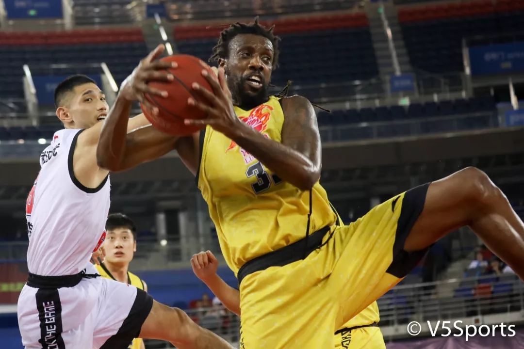 湖北男篮客场夺冠,实现联赛四连胜 湖北男篮客场夺冠,实现联赛四连胜