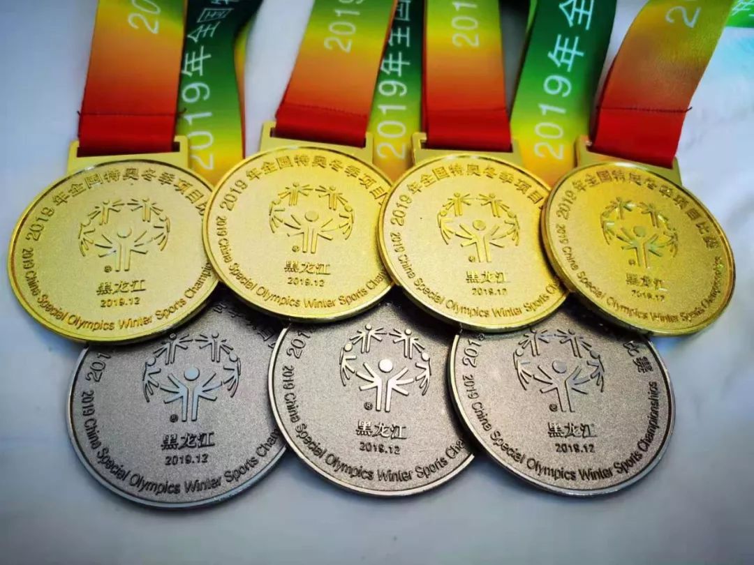 aoa体育直播-孤独者战胜逆境在比赛中展现拼搏精神的简单介绍