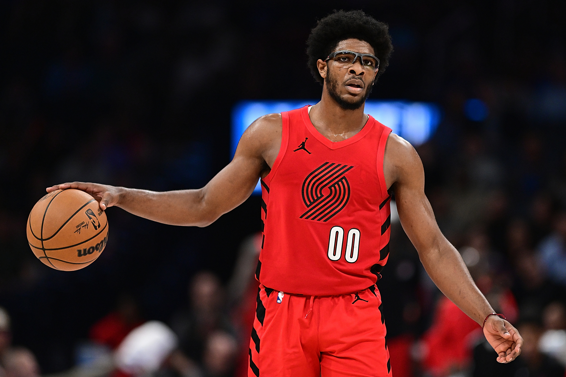 开拓者逆转雷霆取得关键胜利