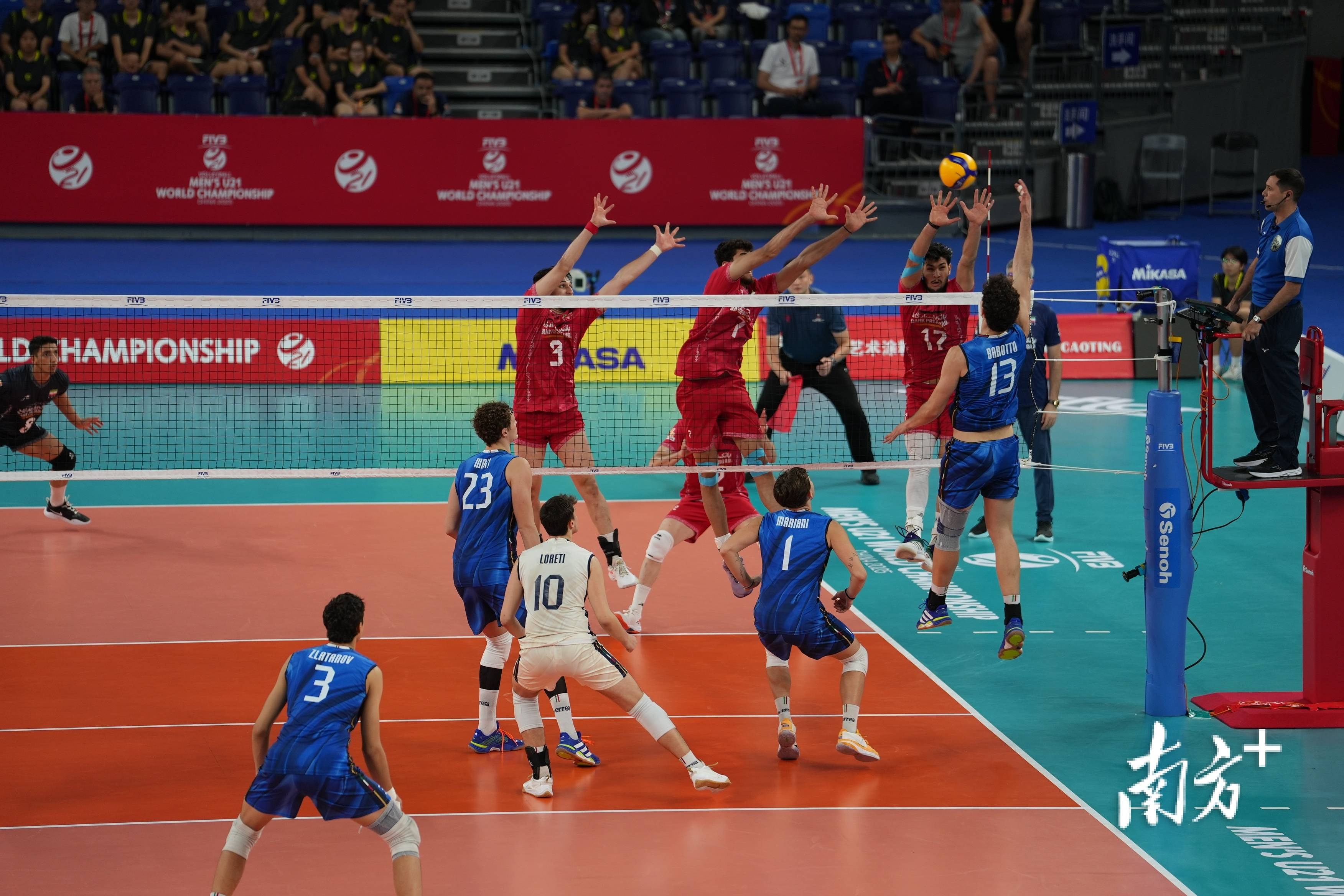 aoa体育-意大利男排胜出排球四分之一决赛的简单介绍
